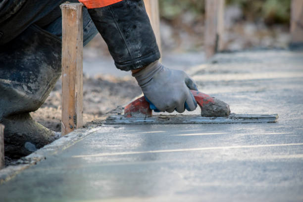 Best Concrete Sidewalk Installation in Pinewood Estates, TX